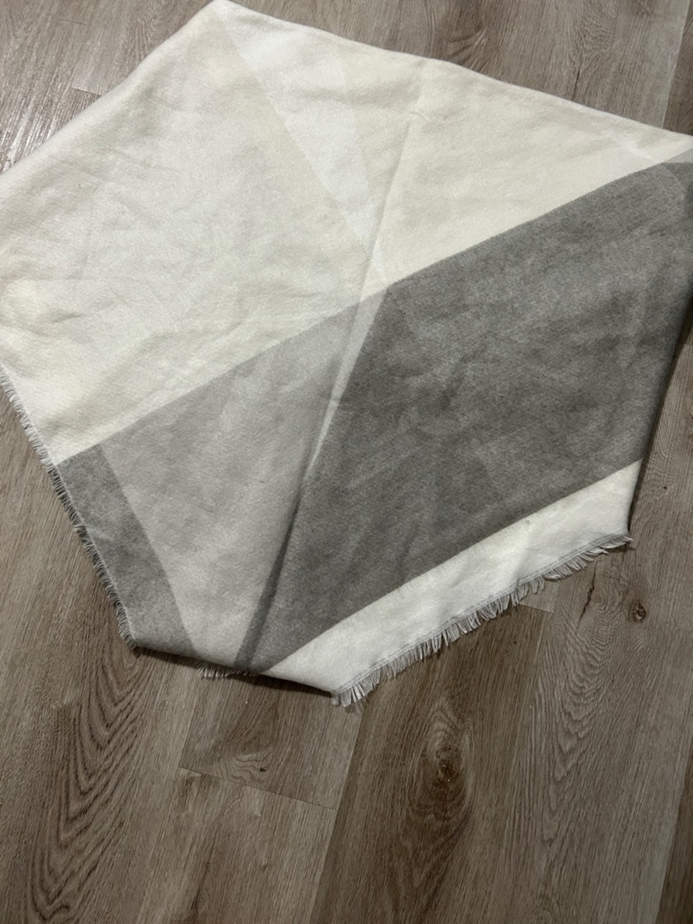 Lauren Conrad Neutral Geometric Fringe blanket Scarf - Cream & Gray
